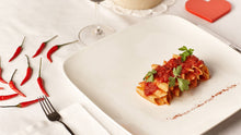 Load image into Gallery viewer, Zia Pia - Passata Di Pomodoro Tomato Puree Tin by Italianavera