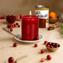 Load image into Gallery viewer, 54 Celsius - The Crandle - Cranberry Sauce Candle