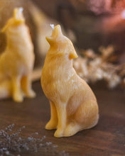 Load image into Gallery viewer, The Ramblin' Bee - Howling Wolf Beeswax Candle
