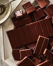 Load image into Gallery viewer, Mast - Organic Oat Milk Chocolate 50% Cacao
