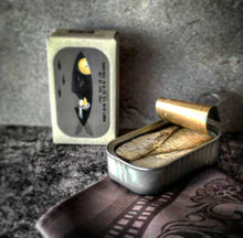 Load image into Gallery viewer, José Gourmet - Jose Gourmet Smoked Small Sardines in Extra Virgin Olive Oil, 90g
