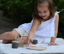 Load image into Gallery viewer, PlanToys - Classic Tea Set
