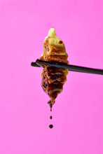 Load image into Gallery viewer, Hot N Saucy - Black Garlic N Peri Peri
