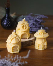 Load image into Gallery viewer, The Ramblin&#39; Bee - Toadstool Fairy House
