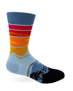 Fabdaz - Adventure Awaits Men's Novelty Crew Socks