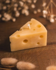 The Ramblin' Bee - Cheese Wedge Candle