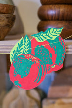 Load image into Gallery viewer, East End Press - FRUIT SEWN GARLAND
