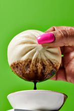 Load image into Gallery viewer, Hot N Saucy - Black Garlic N Peri Peri
