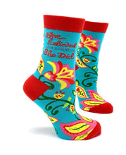 Load image into Gallery viewer, Fabdaz - She Believed She Could, So She Did Women&#39;s Crew Socks
